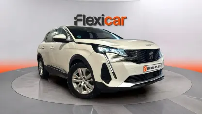 Usado Peugeot 3008 Active 131 CV (96 kW) 2021 Blanco SUV