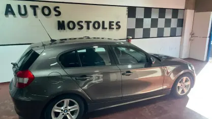 Usado BMW 120 150 CV (110 kW) 2005 Marrón Utilitario