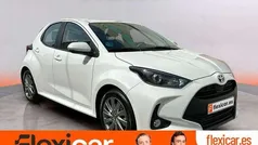 Usado 2024 Toyota Yaris Hybrid Active Utilitario | 18.490 € (Buen precio)