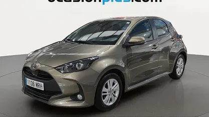 Usado Toyota Yaris Edition 125 CV (91 kW) 2024 Marrón Utilitario