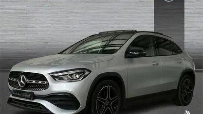 Usado Mercedes GLA200 150 CV (110 kW) 2022 Gris SUV
