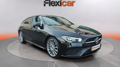 Usado Mercedes CLA220 Shooting Brake 190 CV (139 kW) 2019 Negro Familiar