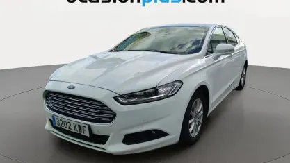 Usado Ford Mondeo Trend 150 CV (110 kW) 2019 Negro Berlina
