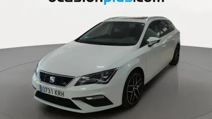 Usado Seat Leon FR 190 CV (139 kW) 2018 Blanco Monovolumen
