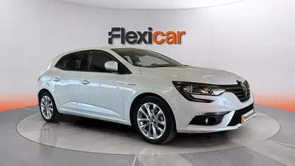 Usado Renault Mégane IV Zen 140 CV (102 kW) 2019 Berlina