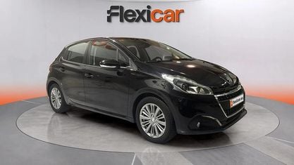 Usado Peugeot 208 Active 82 CV (60 kW) 2019 Negro Utilitario