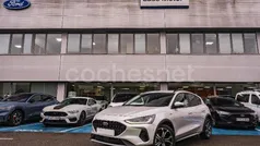 Blanco Usado 2023 Ford Focus ST-Line X Familiar | 27.900 € (Caro)