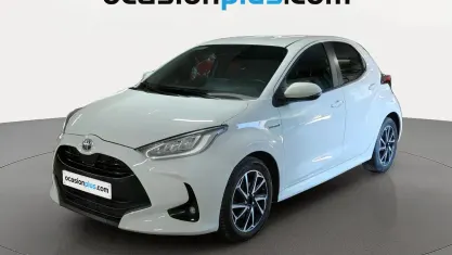 Usado Toyota Yaris Hybrid Business Edition 116 CV (85 kW) 2021 Blanco Utilitario