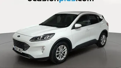 Usado Ford Kuga Titanium 150 CV (110 kW) 2023 Blanco SUV