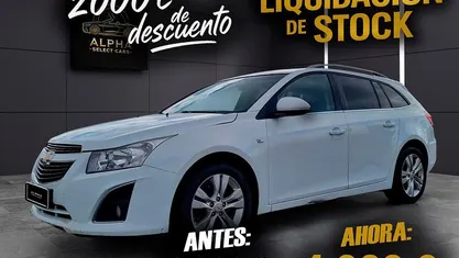 Blanco Usado 2012 Chevrolet Cruze LTZ Familiar | 4923 € (Precio justo)