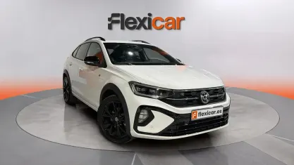 Usado VW Taigo R-line 115 CV (84 kW) 2024 Blanco SUV