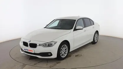 Blanco Usado 2017 BMW 318 Comfort Edition Berlina | 16.999 € (Precio justo)