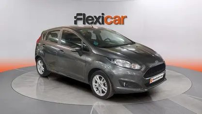 Usado Ford Fiesta Trend 86 CV (63 kW) 2017 Gris Berlina