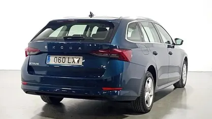 Occasion Skoda Octavia Ambition 204 PK (150 kW) 2022 Blauw Stationwagen