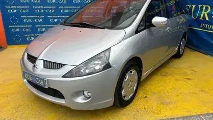 Używany Mitsubishi Grandis Intense 136 KM (100 kW) 2006 Szary Minivan