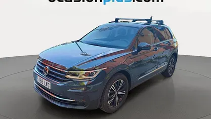 Używany VW Tiguan Life 131 KM (96 kW) 2022 Szary SUV