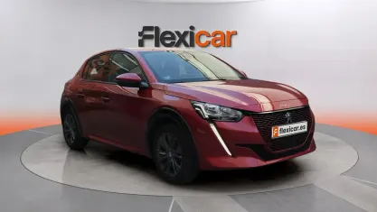 Usado Peugeot 208 Allure 100 kW (136 CV) 2020 Rojo Utilitario