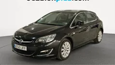Negro Usado 2015 Opel Astra Excellence Utilitario | 11.550 € (Precio justo)