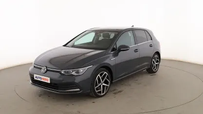 Usado VW Golf VIII Style 150 CV (110 kW) 2020 Gris Berlina