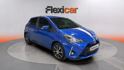 Usado Toyota Yaris Edition 111 CV (81 kW) 2019 Azul Berlina