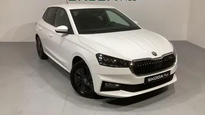 Blanco Nuevo 2025 Skoda Fabia Berlina | 18.900 € (Precio justo)