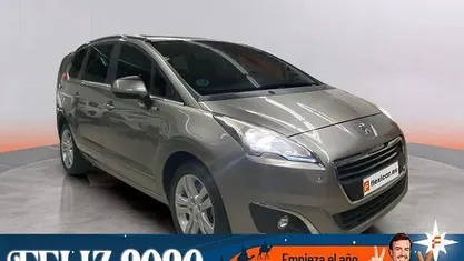 Gris Usado 2016 Peugeot 5008 Style Monovolumen | 8190 € (Buen precio)
