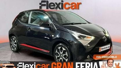 Używany Toyota Aygo X-play 72 KM (52 kW) 2022 Biały Hatchback
