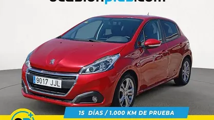 Usado 2015 Peugeot 208 Active Utilitario | 8390 € (Precio justo)