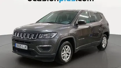 Käytetty Jeep Compass Sport 120 HP (88 kW) 2020 Harmaa Katumaasturi