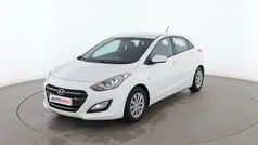 Blanco Usado 2016 Hyundai i30 Berlina | 9899 € (Precio justo)