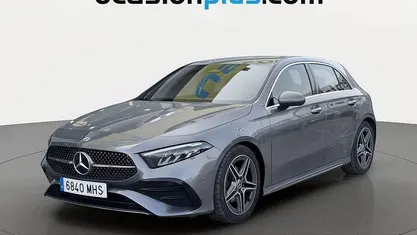 Usado Mercedes A180 Advanced 116 CV (85 kW) 2023 Gris Utilitario