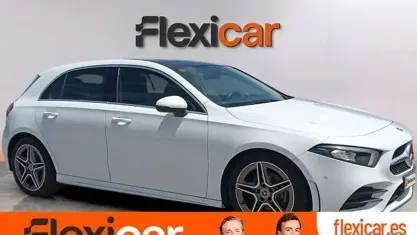 Usado Mercedes A180 136 CV (100 kW) 2019 Blanco Berlina