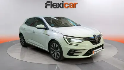 Occasion Renault Mégane II Zen 140 PK (102 kW) 2022 Wit Sedan