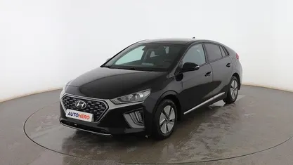 Usado Hyundai Ioniq 141 CV (103 kW) 2022 Negro Utilitario