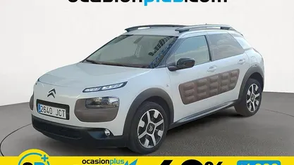 Usado Citroën C4 Cactus Shine 92 CV (67 kW) 2015 Utilitario