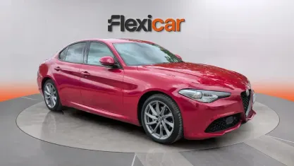 Usado Alfa Romeo Giulia Sprint 190 CV (139 kW) 2022 Rojo Berlina