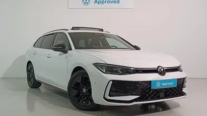 Usado VW Passat R-line 150 CV (110 kW) 2024 Familiar