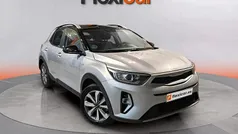 Usado 2023 Kia Stonic SUV | 13.490 € (Buen precio)