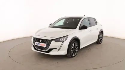 Usado Peugeot e-208 GT-line 100 kW (136 CV) 2020 Blanco Utilitario