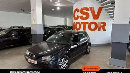 Usado VW Golf IV 116 CV (85 kW) 2001 Azul Berlina
