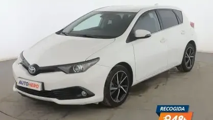 Käytetty Toyota Auris Hybrid Active 136 HP (100 kW) 2018 Valkoinen Viistoperä