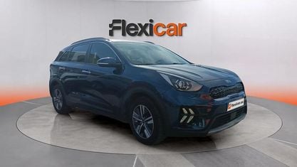 Usado Kia Niro 141 HP (103 kW) 2021 Azul SUV