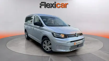 Usado VW Caddy Maxi 122 CV (89 kW) 2024 Gris Monovolumen