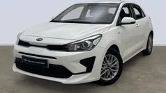 Blanco Usado 2021 Kia Rio | 14.595 € (Precio justo)