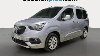 Usado Opel Combo Life Innovation 131 CV (96 kW) 2018 Gris Monovolumen