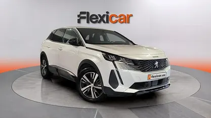 Usado Peugeot 3008 Allure 131 CV (96 kW) 2023 SUV