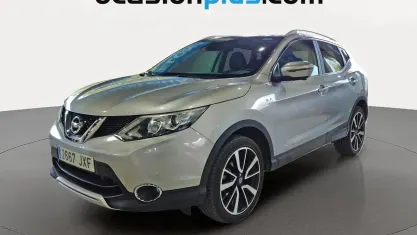 Usado Nissan Qashqai N-Connecta 131 CV (96 kW) 2017 Gris plata SUV