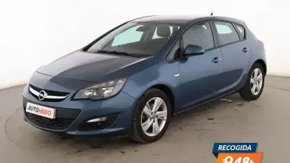 Usado Opel Astra Selective 165 CV (121 kW) 2015 Azul Berlina