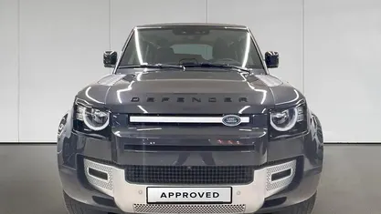 Usado Land Rover Defender S 249 HP (183 kW) 2025 SUV