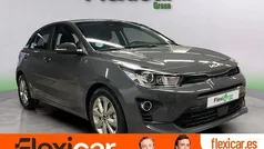 Gris Usado 2023 Kia Rio Berlina | 16.990 € (Precio justo)